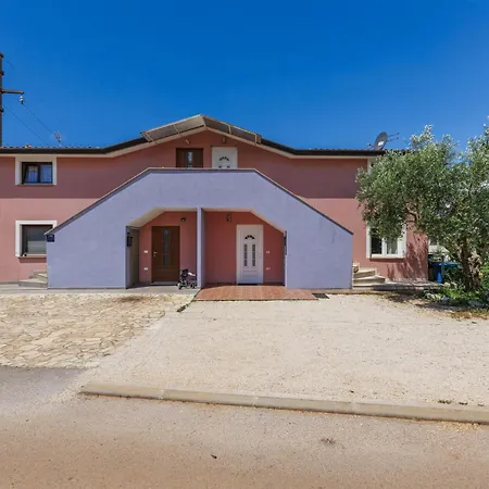 Casa de Férias Finida By Interhome Petrovija